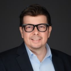 Antonio Figueroa - Headshot (updated)