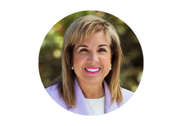 Hudak, Alina  Headshot (updated)