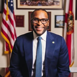 Senator Shevrin Jones Headshot Senator Shevrin Jones Headshot