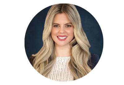 Yuli Simon - Headshot